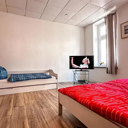 Gemuetliche Mit Gartennutzung Apartment Schwerin (Mecklenburg-Vorpommern)